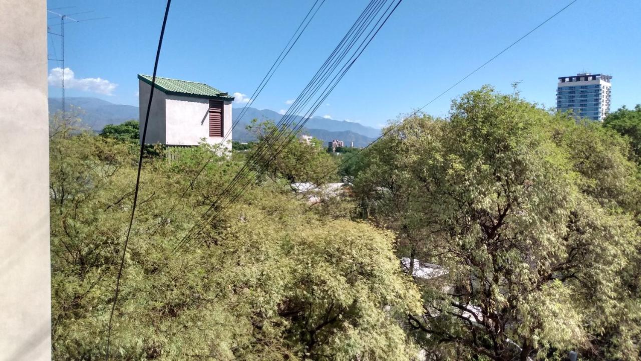 Апартаменты Acogedor Departamento Frente Al Parque Civico Мендоса Экстерьер фото